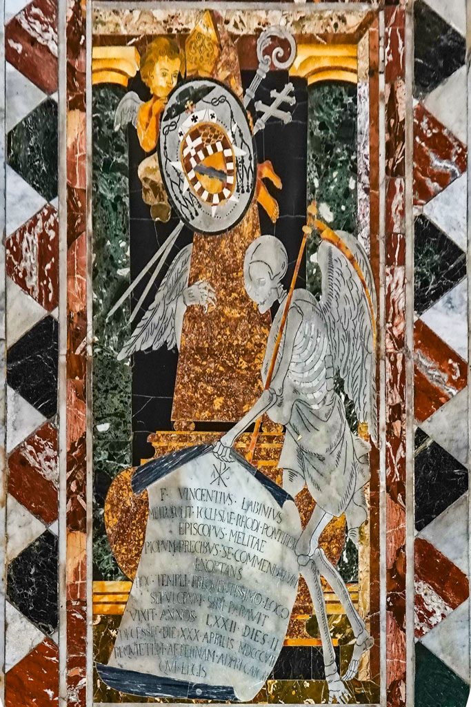 190618-Mdina-22-Cathedral-Floor-tomb