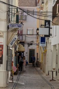 191010-06-Nazare-05-street