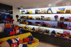 191021-28-Lisbon-Cork-purses