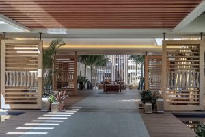 Photos---200119-01-Mauna-Lani-entrance