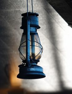 Photos---200208-11-Mauna-Lani-Resort-Twilight-Talk-Porch-lantern