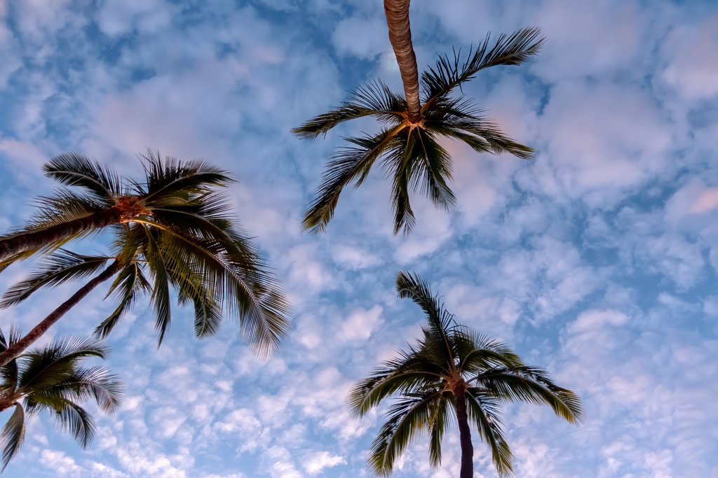 Photos---200302-05-Lava-Lava-Beach-Club-sky