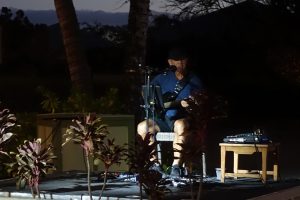 Photos---200302-07-Lava-Lava-Beach-Club-musician